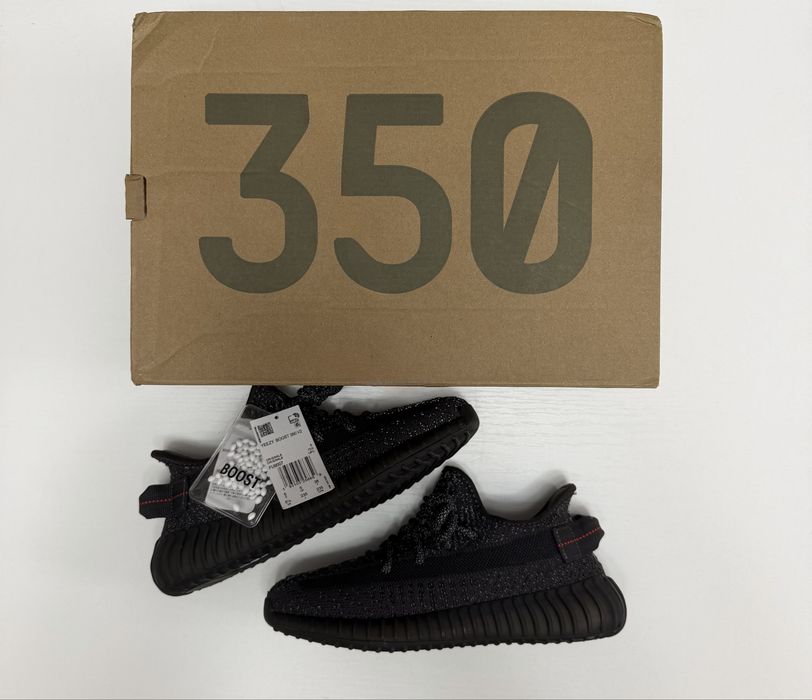 Adidas Yeezy Boost 350 V2 | Black Reflective | 38