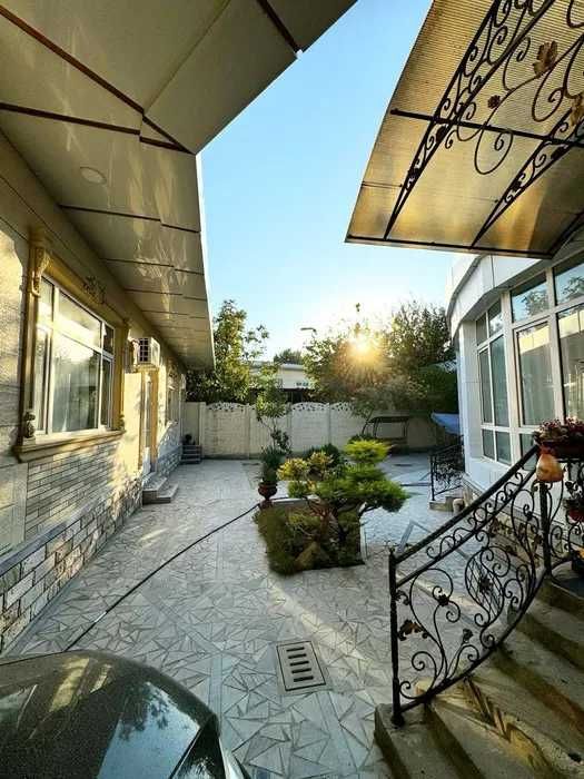 Чиланзарский район.Евро Участок 5 соток. (А1703А)