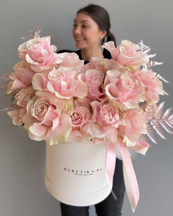 Продам коробки для цветов большие 70 см высота