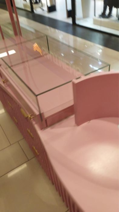 Мебель для ТРЦ, островок для ТЦ