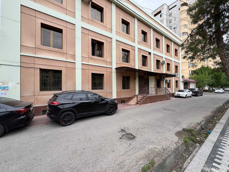 Продается 3-х этажное Здание, 1.178 м2, Караташ (87648)