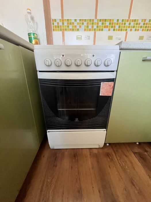 Продам плитку стеклокерамика.