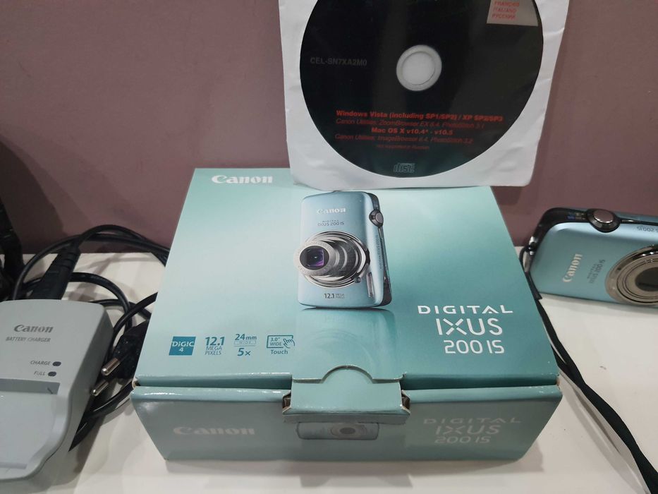 Продавам оригинален японски цифров фотоапарат Canon