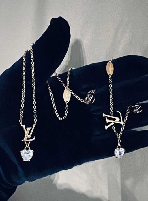 Висок Клас Бижута Обеци, гривни колиета