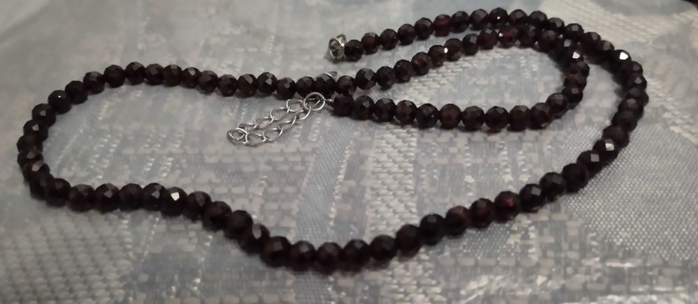 Украшения из граната