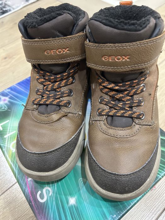 Ботинки мальчика