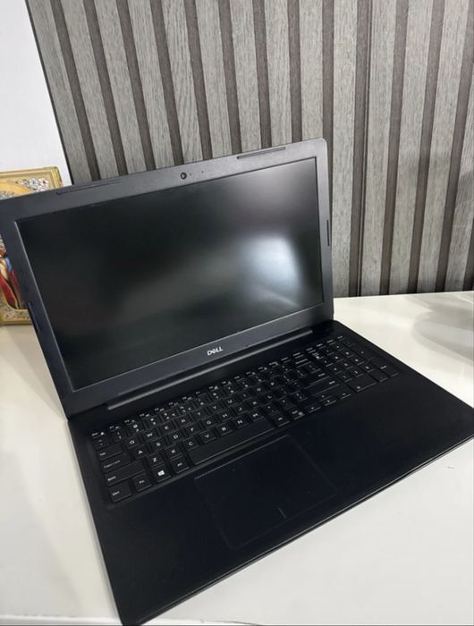 Laptop DELL Inspiron 3593