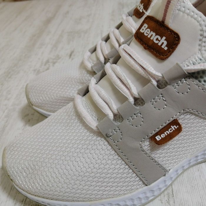 Дамски маратонки Bench 37