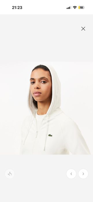 Шикарный костюм бренда Lacoste