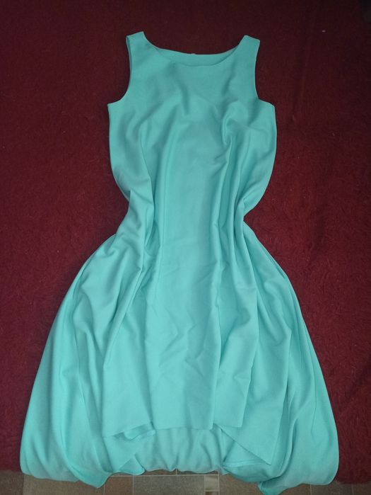 Продам платья по 1500