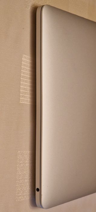 Apple Macbook Pro 13 M1 16gb ram 256 storage laptop