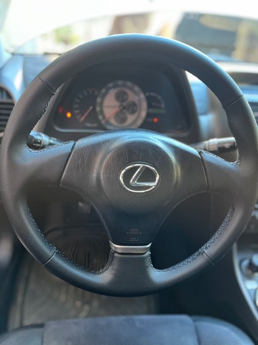 Волан за Lexus претапициран