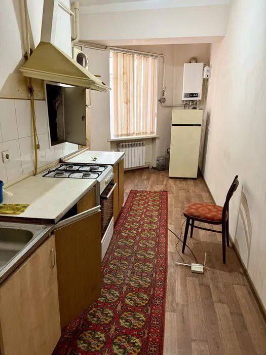 2/2/7. Сергели 6а. Квартира 67 м²! Дом кирпичный. Метро - 1 км.