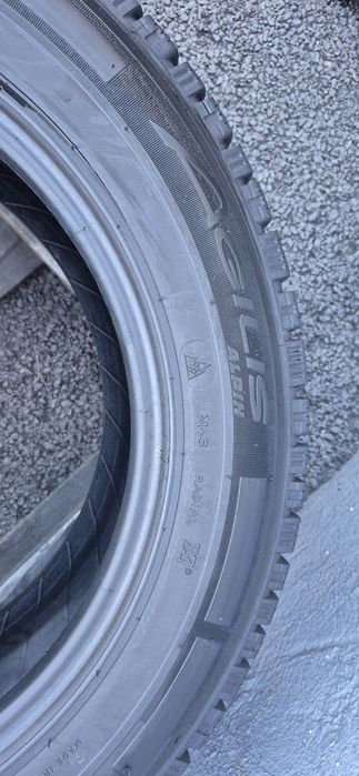 215.60.17C Michelin Iarna Second-hand