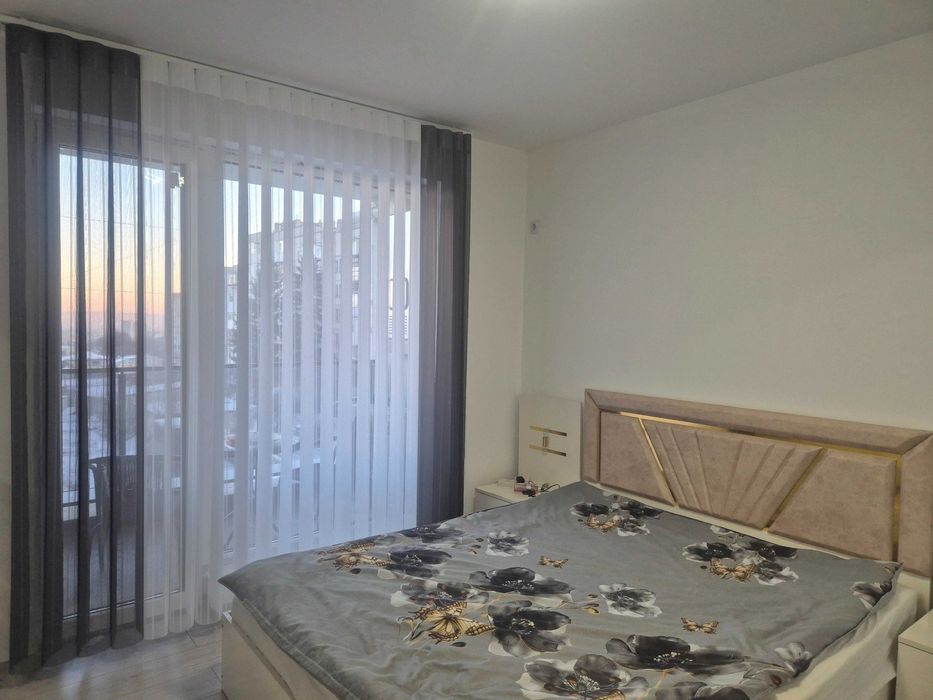 Продава се Тристаен апартамент в Шумен, Боян Българанов 2 - 80 кв.м за 1141 €/кв.м - Снимка #5