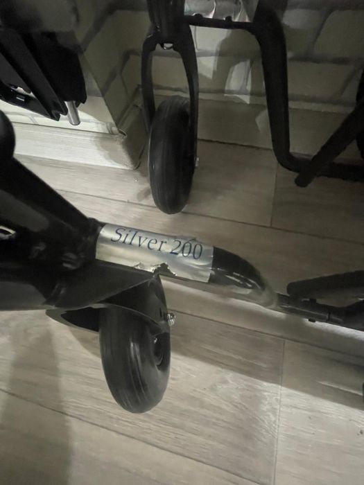 Инвалидная коляска silver 200