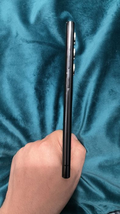 Samsung s22 Ultra 5G punct display