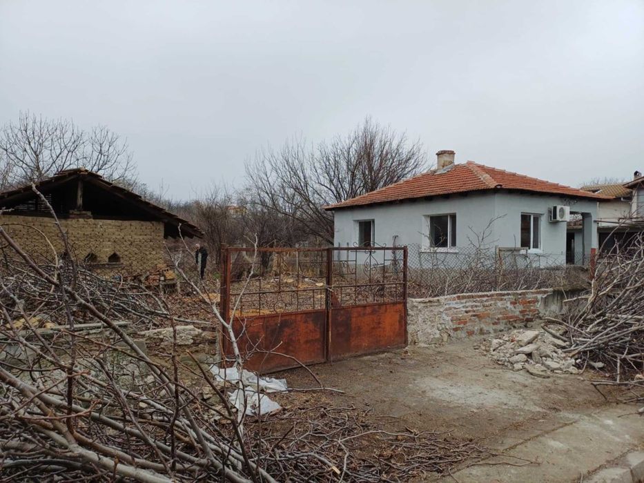 Продава се Къща в с. Болярци, Област Пловдив - 118 кв.м за 303 €/кв.м - Снимка #1