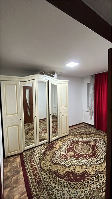 Студенттер қалашығынан, 2бөлмелі үй сатылады