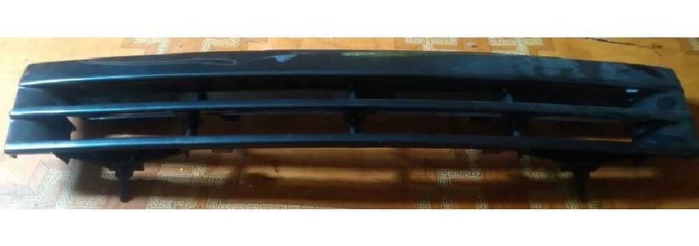 решётка радиатора OPEL Vectra