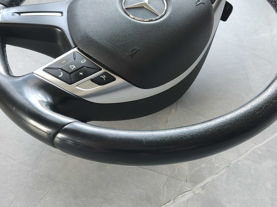 Волан Mercedes W212/W204 + Airbag и  SCM конзола