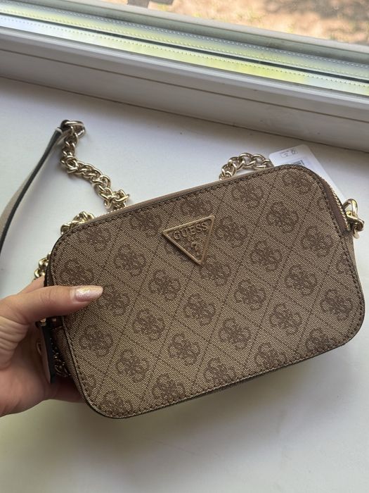 Продам сумку Guess