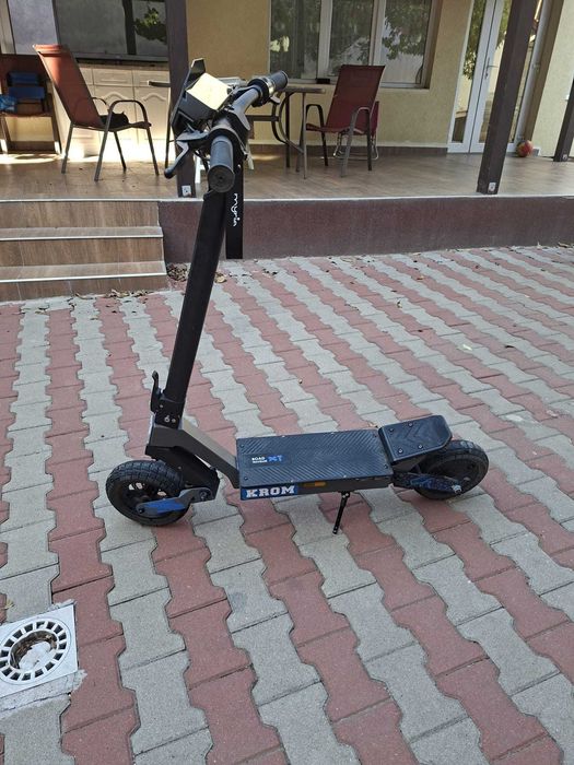 Vând trotinetă miria d2