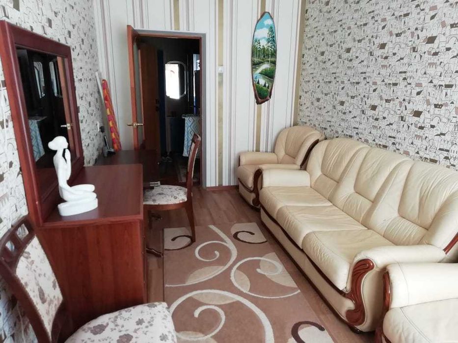 Сдам 3ком квартиру  в районе  Революция