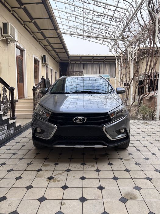 Lada vesta sw cross 1.8l robot