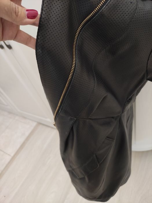 Продам кожаные куртка Италия