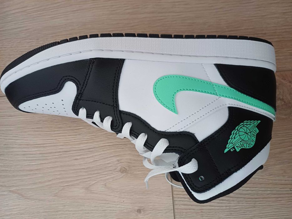 Нови кецове Nike air jordan 1 mid