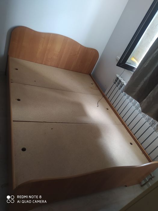 Обменяю кровать на диван