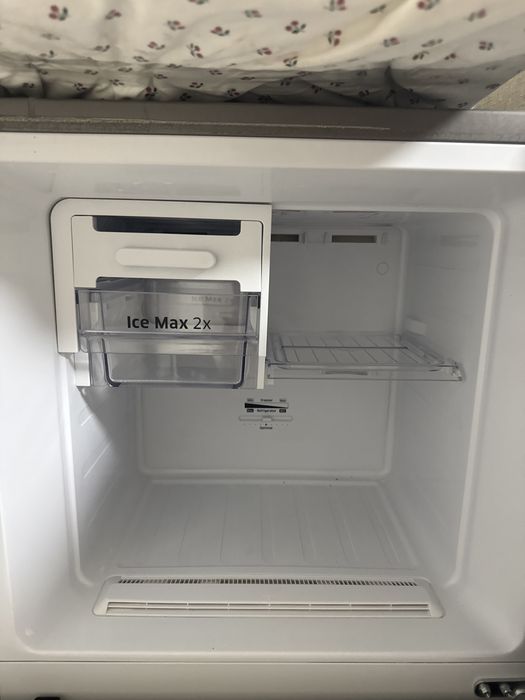Продам холодильник на запчасти
