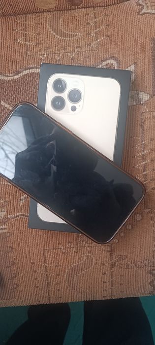 Iphone 13 pro max sotiladi 700$ 12/512 GB GOLD