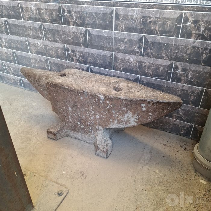Наковалний  СССР