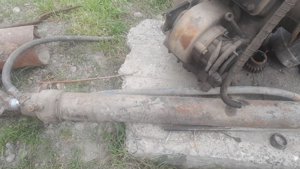 Пагрузчик каропка силиндр гидранасослар бор