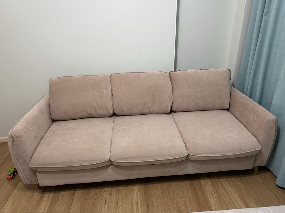 Диван. Продается.