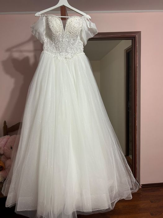 Rochie de mireasa noua nepurtata