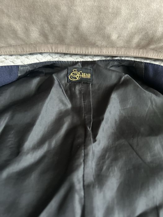 Продам жилет школьный