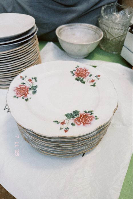 Тарелки наборы продам