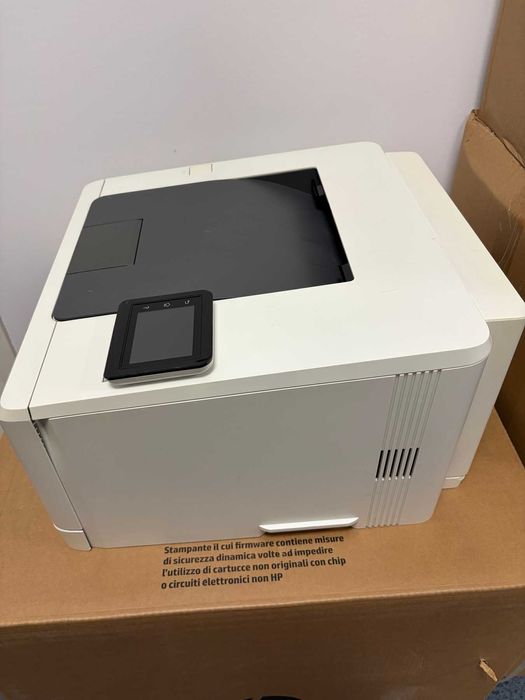 Цветен лазерен принтер HP Color LaserJet Pro color M252dw с гаранция