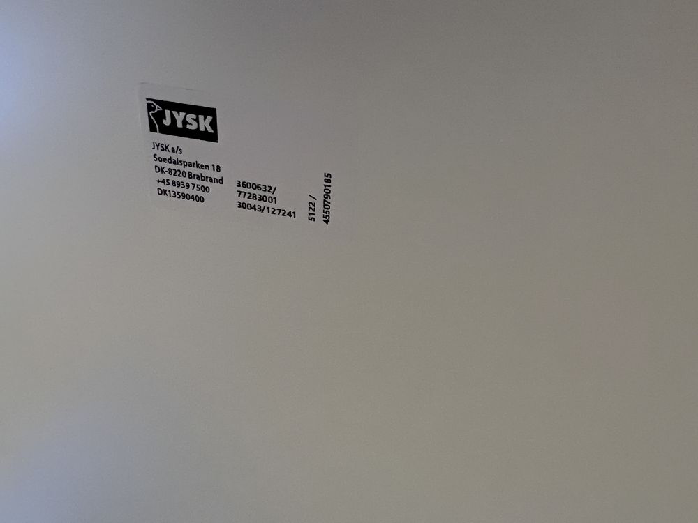 Бюро, маса, бяло дърво Jysk гр. София Красна поляна 1 • OLX.bg