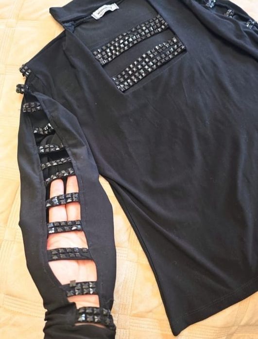 Продам нарядную кофту