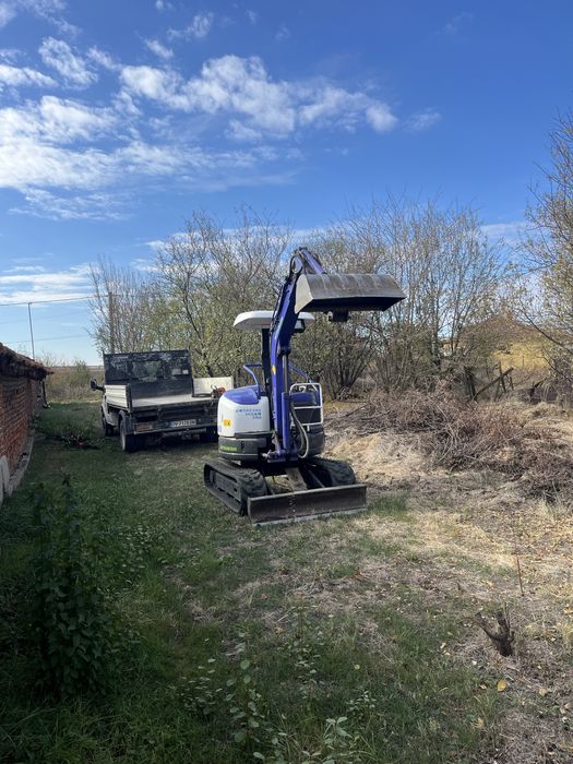 Изкопни услуги с мини багер и самосвал