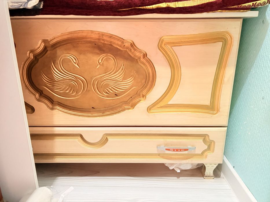 Сандыктар сатамын 2 шт 30000 одан артык туспейм