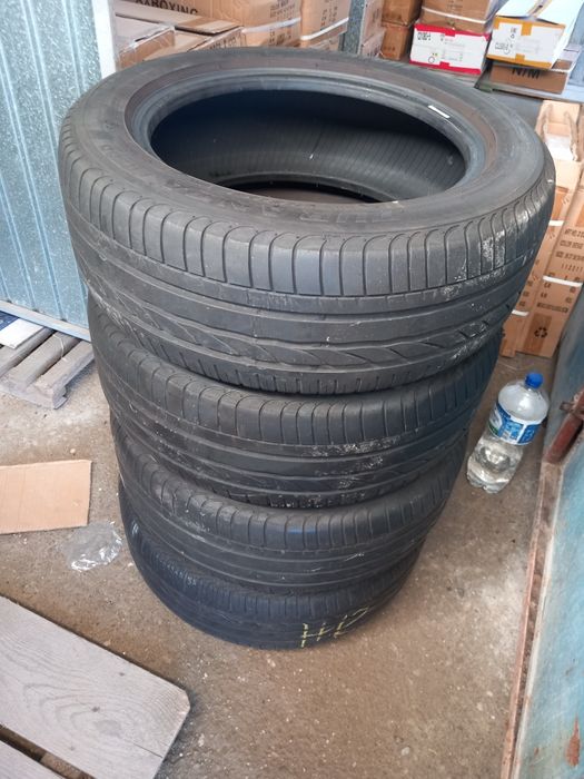 Vând anvelopele 205 55 16