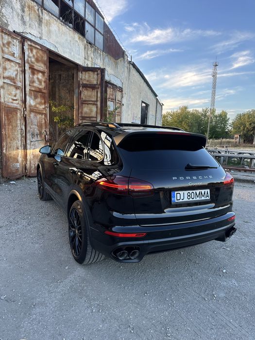 PORSCHE Cayenne 2016 — imagine 3