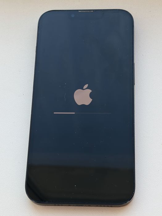 Продам iPhone 13 на 256 гб