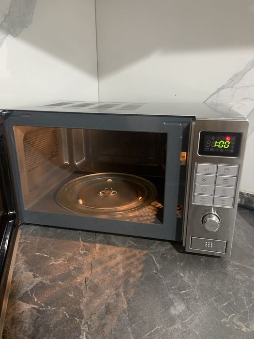 Продам микровалновку