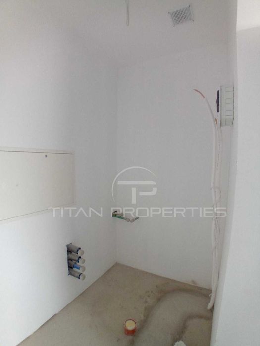 Продава се Къща в Пловдив, Остромила - 380 кв.м за 1048 €/кв.м - Снимка #10